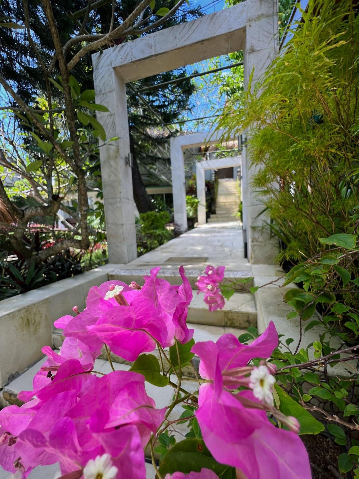 Villa Neshama Canggu  Exterior photo